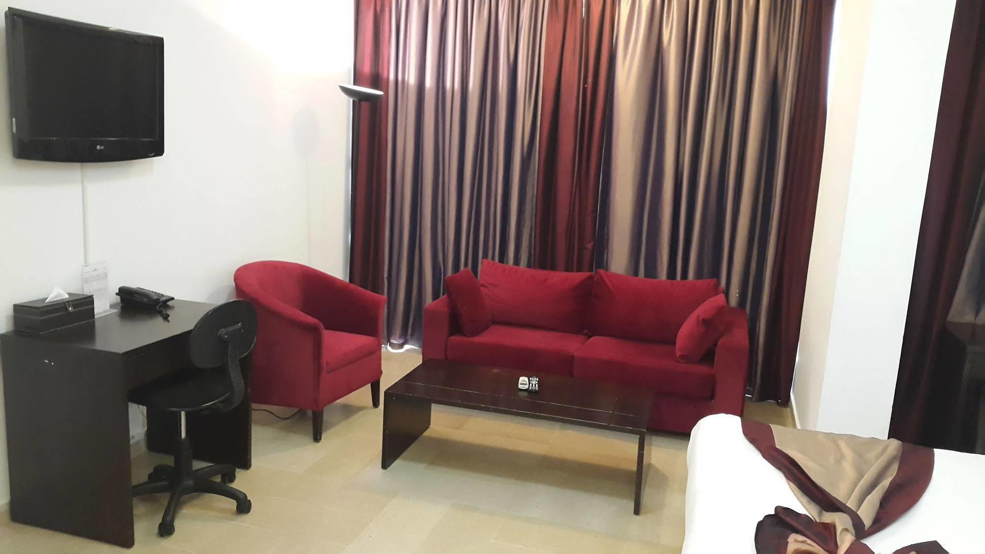 Bliss 3000 Furnished Studios Beirute Exterior foto